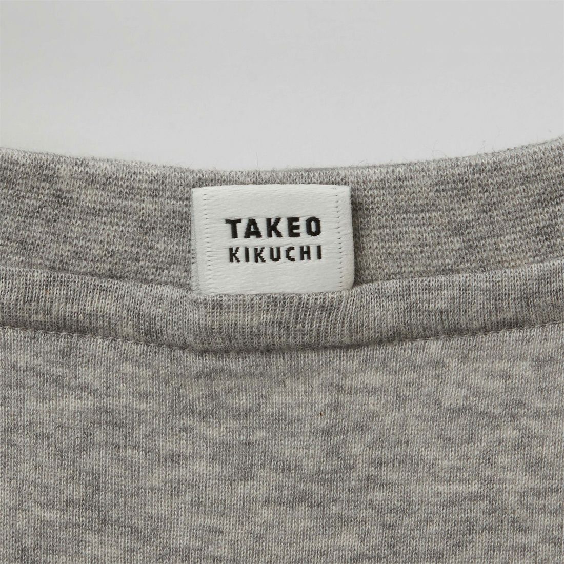 タケオキクチ　スリーブレスVネックシャツ