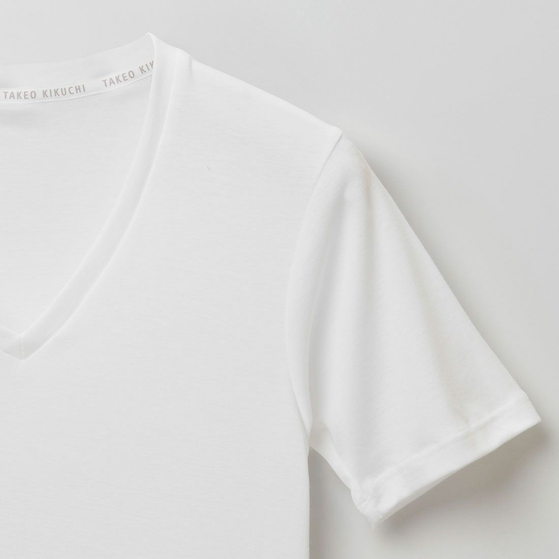 タケオキクチ　半袖Vネックシャツ