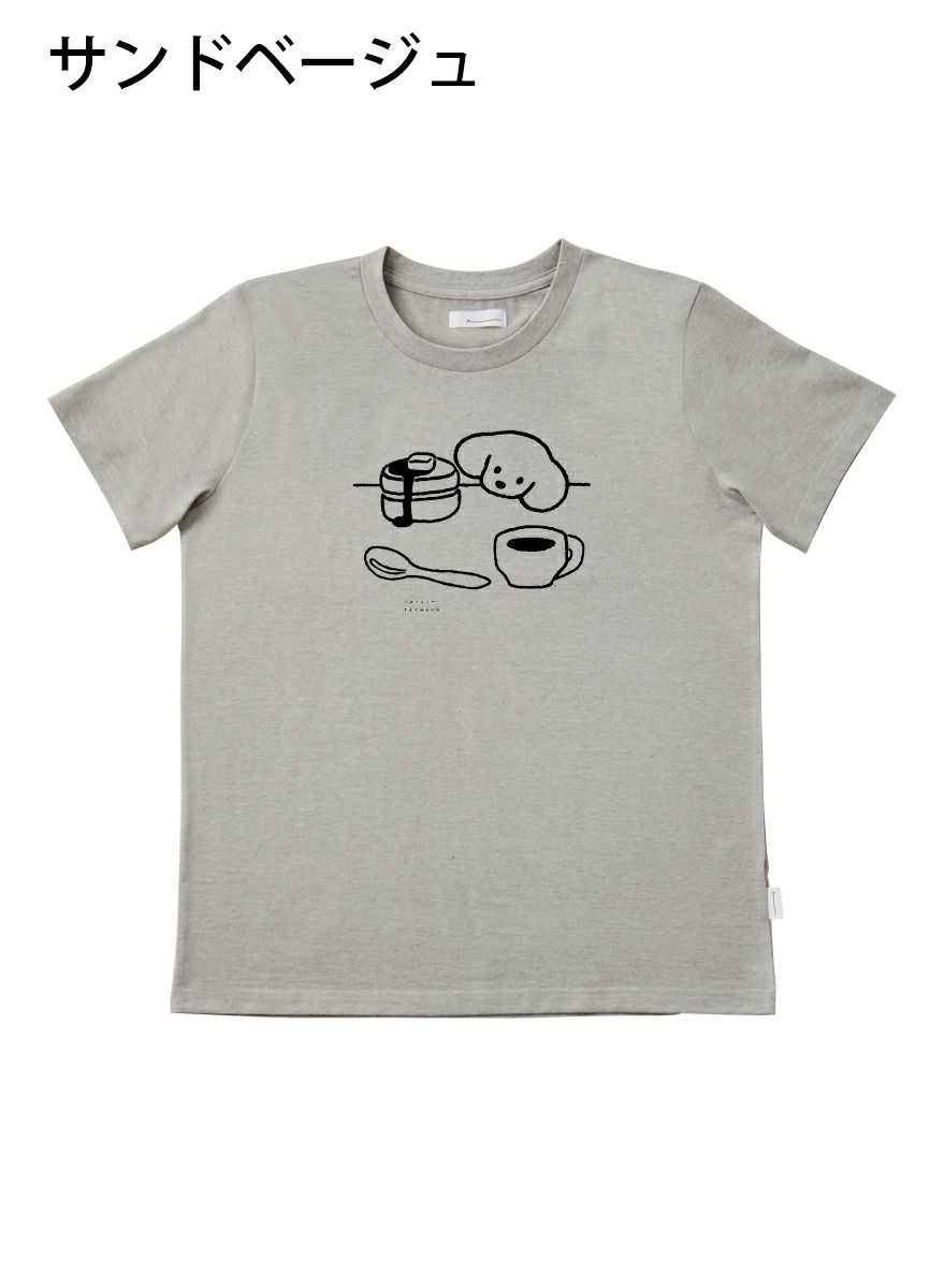 レディースＴシャツ ケーキを見つめる犬モノトーン