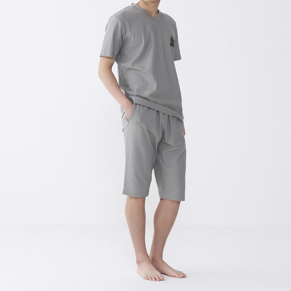 タケオキクチ　半袖Ｖネックシャツ