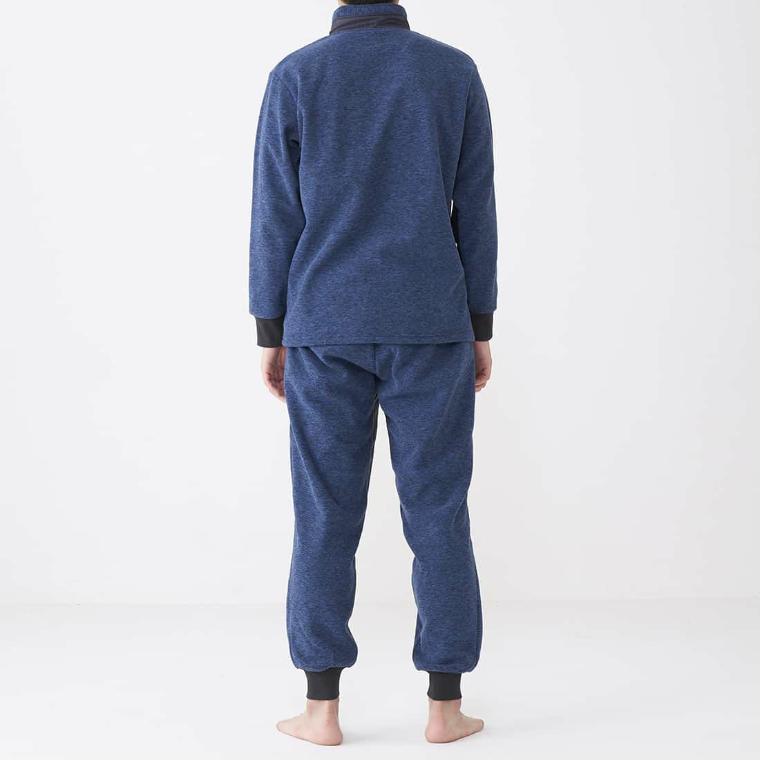 長袖ハイネックシャツ