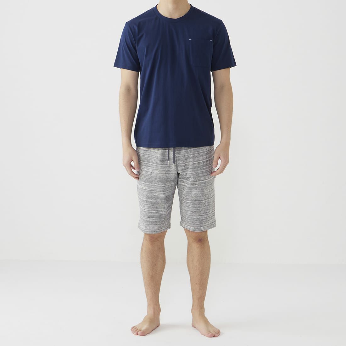 エポカ ウォモ 前閉ショートパンツ