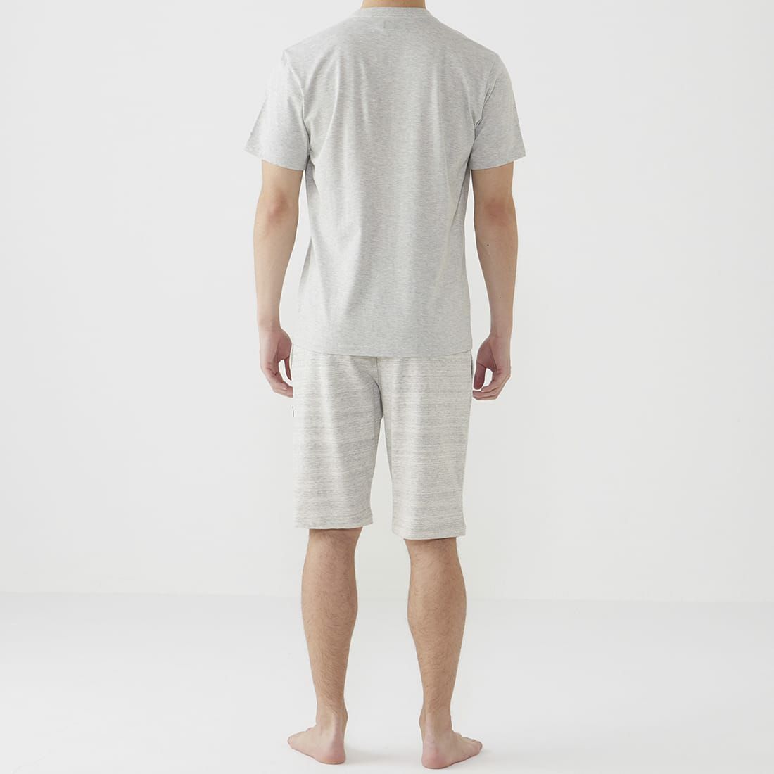 エポカ ウォモ 前閉ショートパンツ