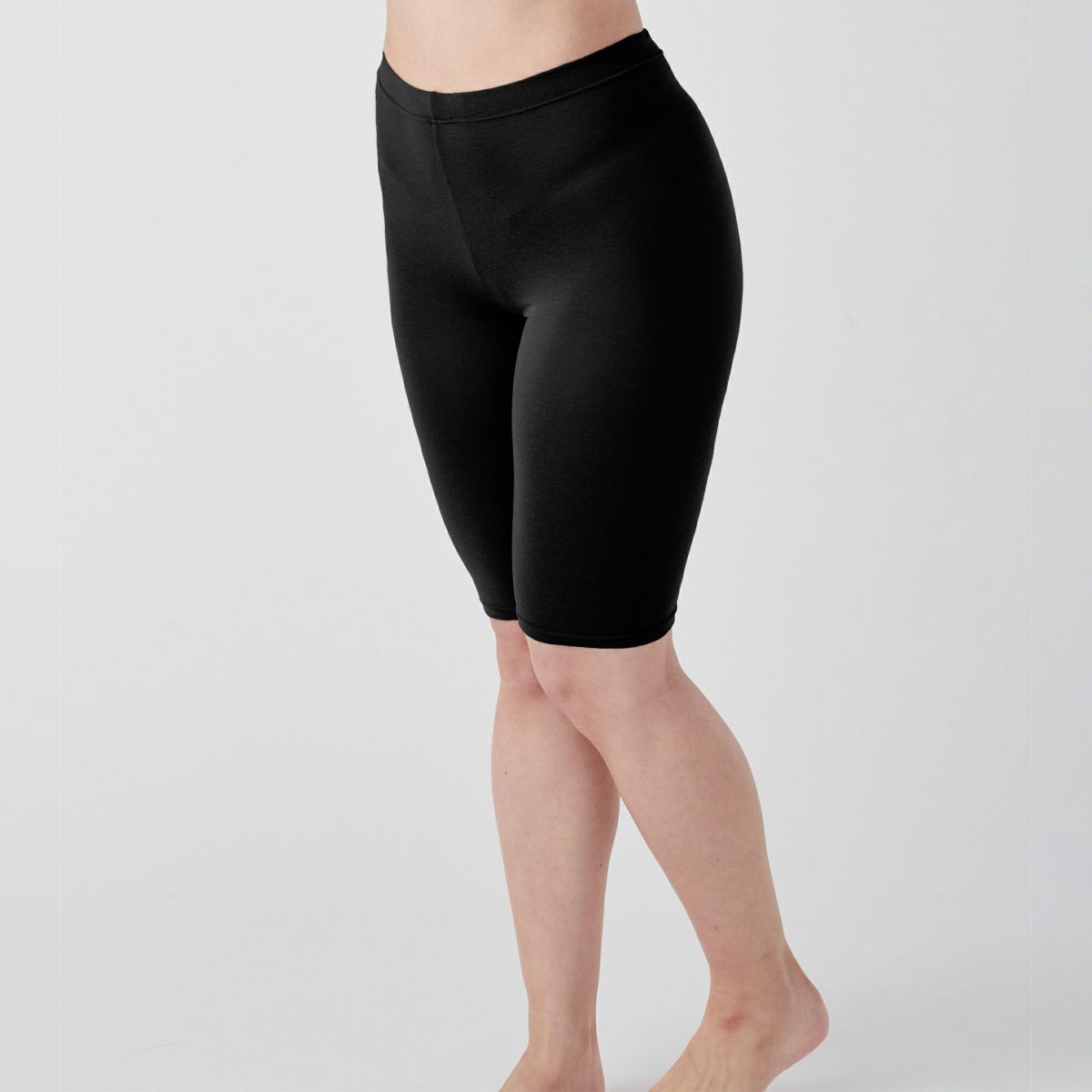 あしマルシェ 接触冷感 5分丈ボトム