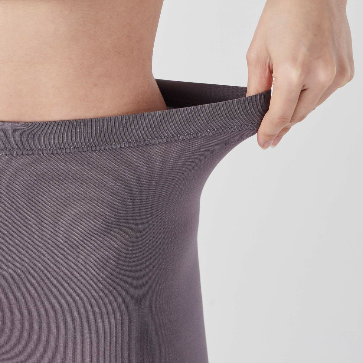 あしマルシェ 接触冷感 5分丈ボトム