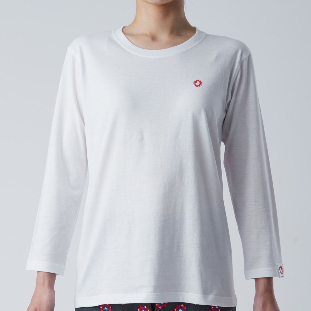 【レディース】EXPO 2025 インナーTシャツ長袖丸首 シンボルマークワンポイント ホワイト