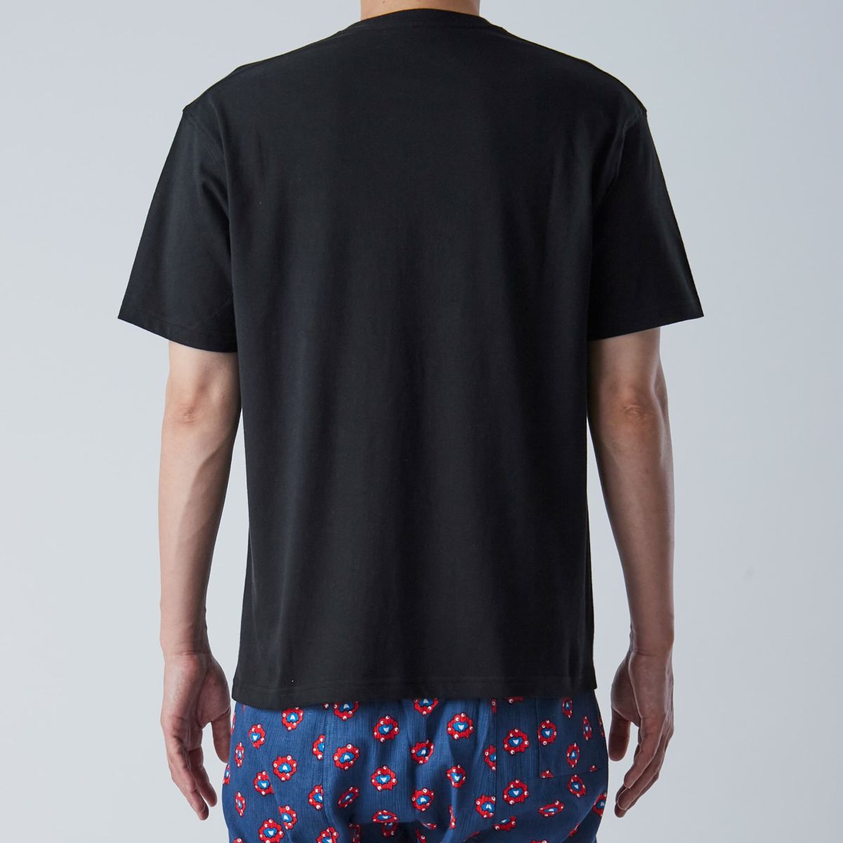 【メンズ】EXPO 2025 インナーTシャツ半袖丸首 ミャクミャクワンポイント ブラック