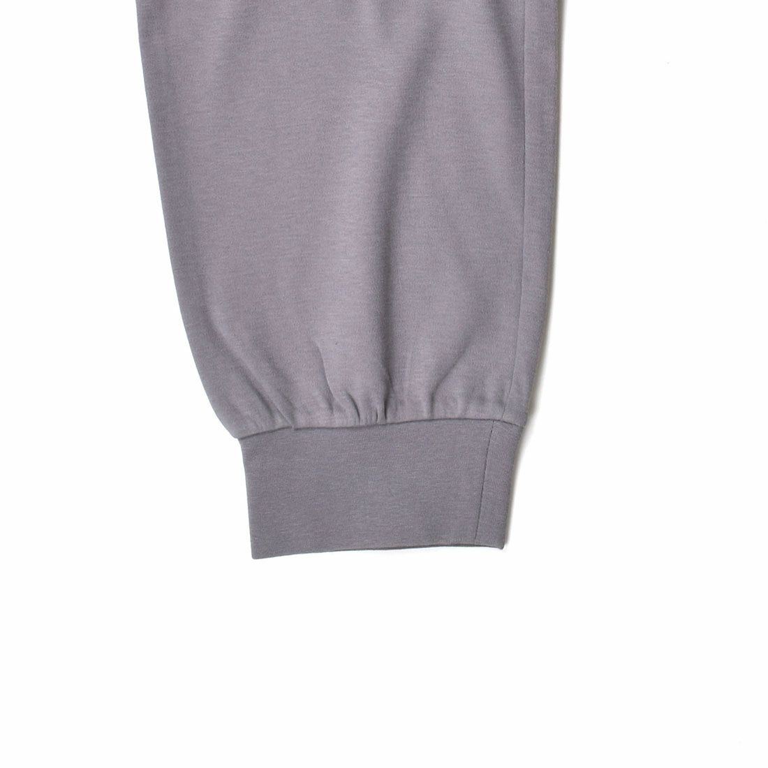 アダバット　長袖ニットパジャマ