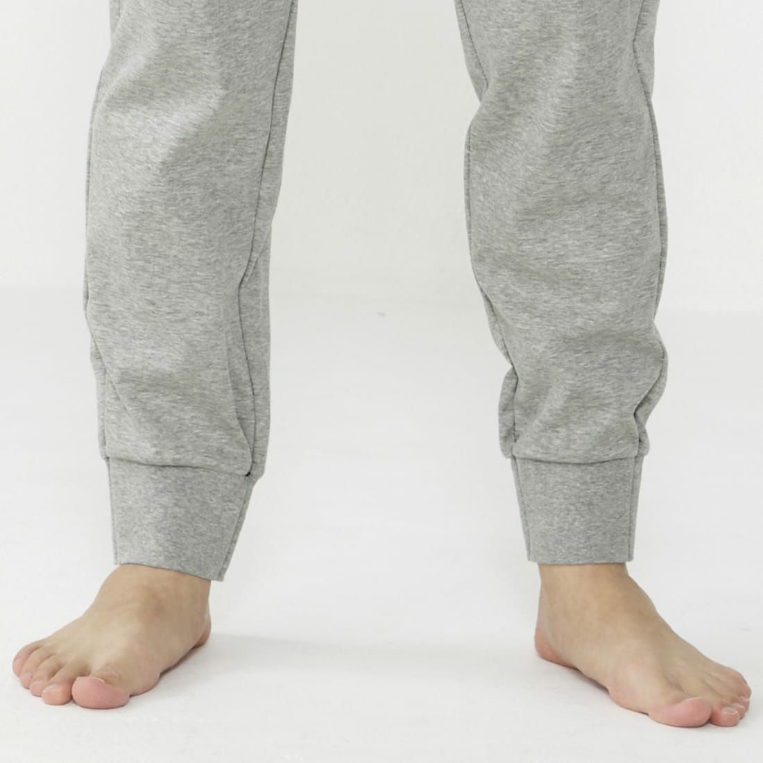 エポカ ウォモ 前閉リブテーパードパンツ