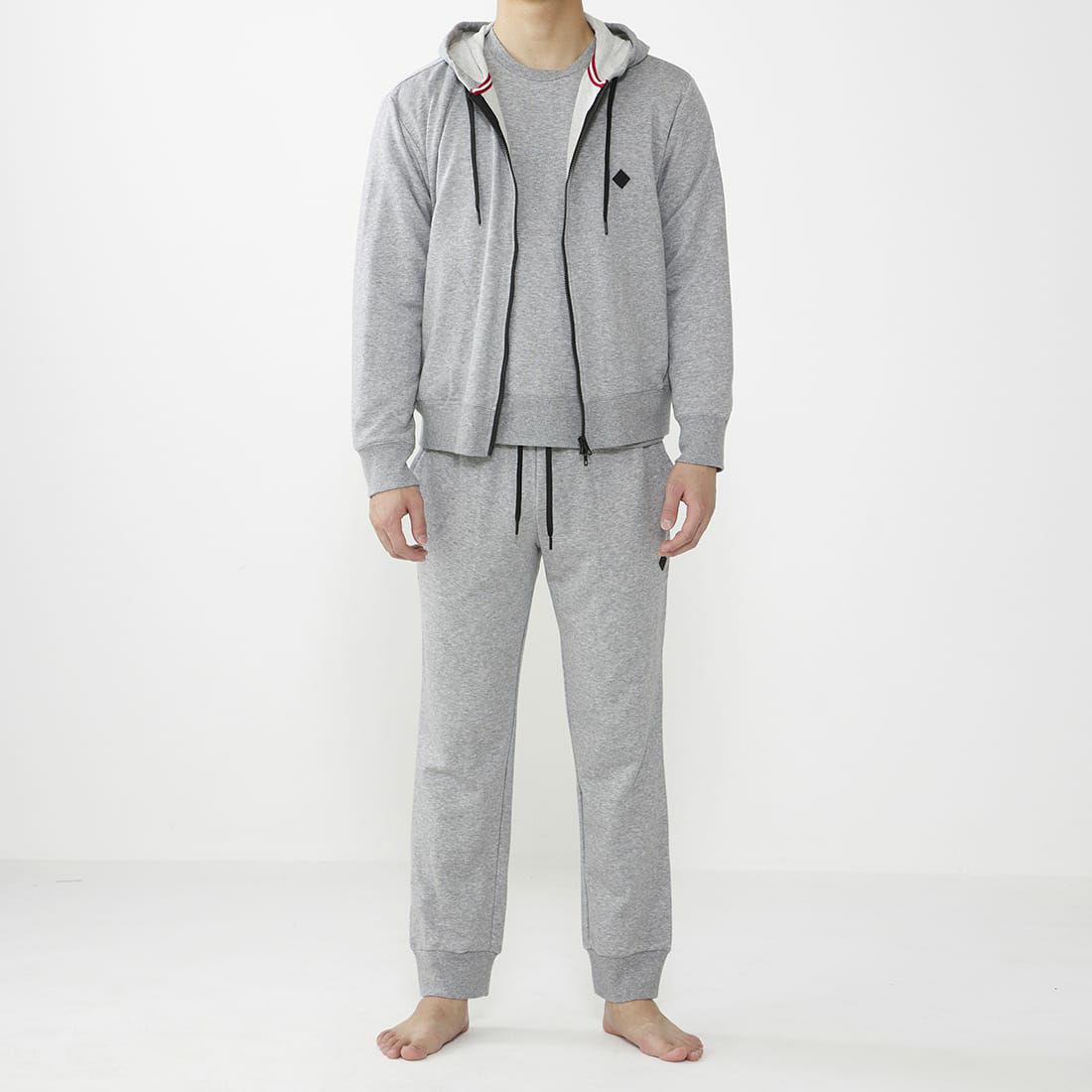 エポカ ウォモ フルジップフーディー