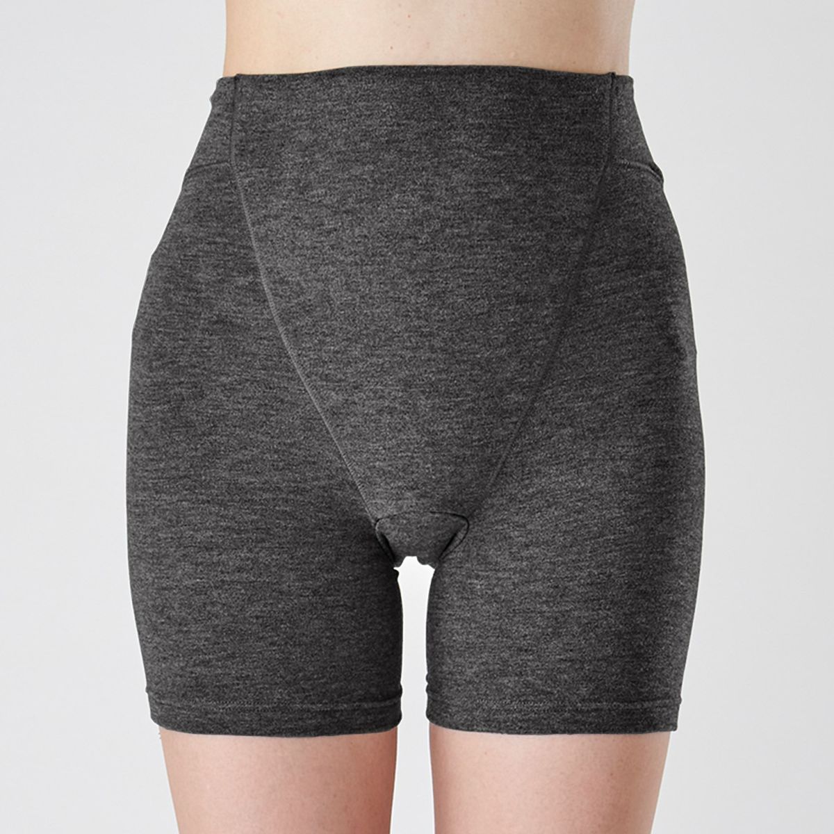 温活 Beauty 仙骨遠赤キルト付きお腹＆腰回りサポート 2分丈