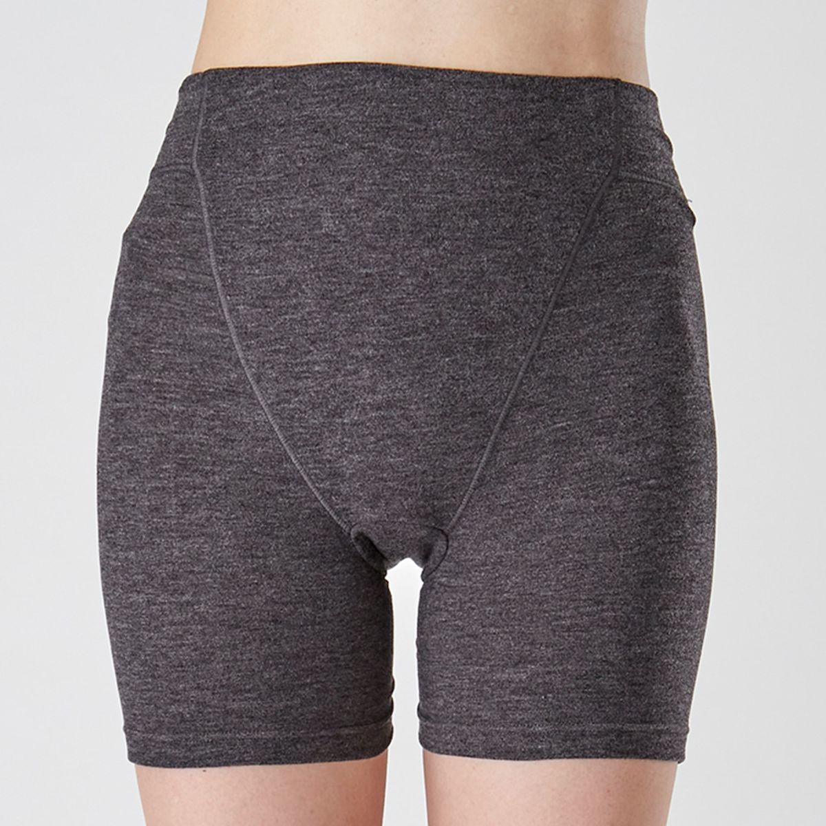 温活 Beauty 仙骨遠赤キルト付きお腹＆腰回りサポート 2分丈