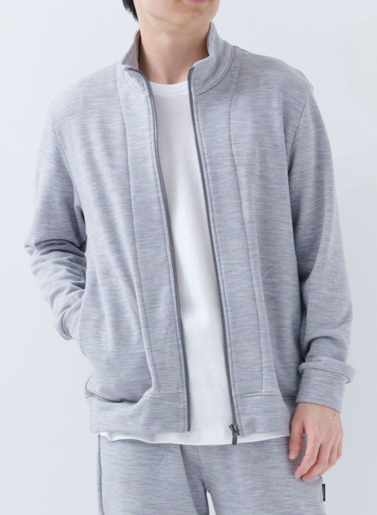 ファインメリノウール ジップアップジャケット