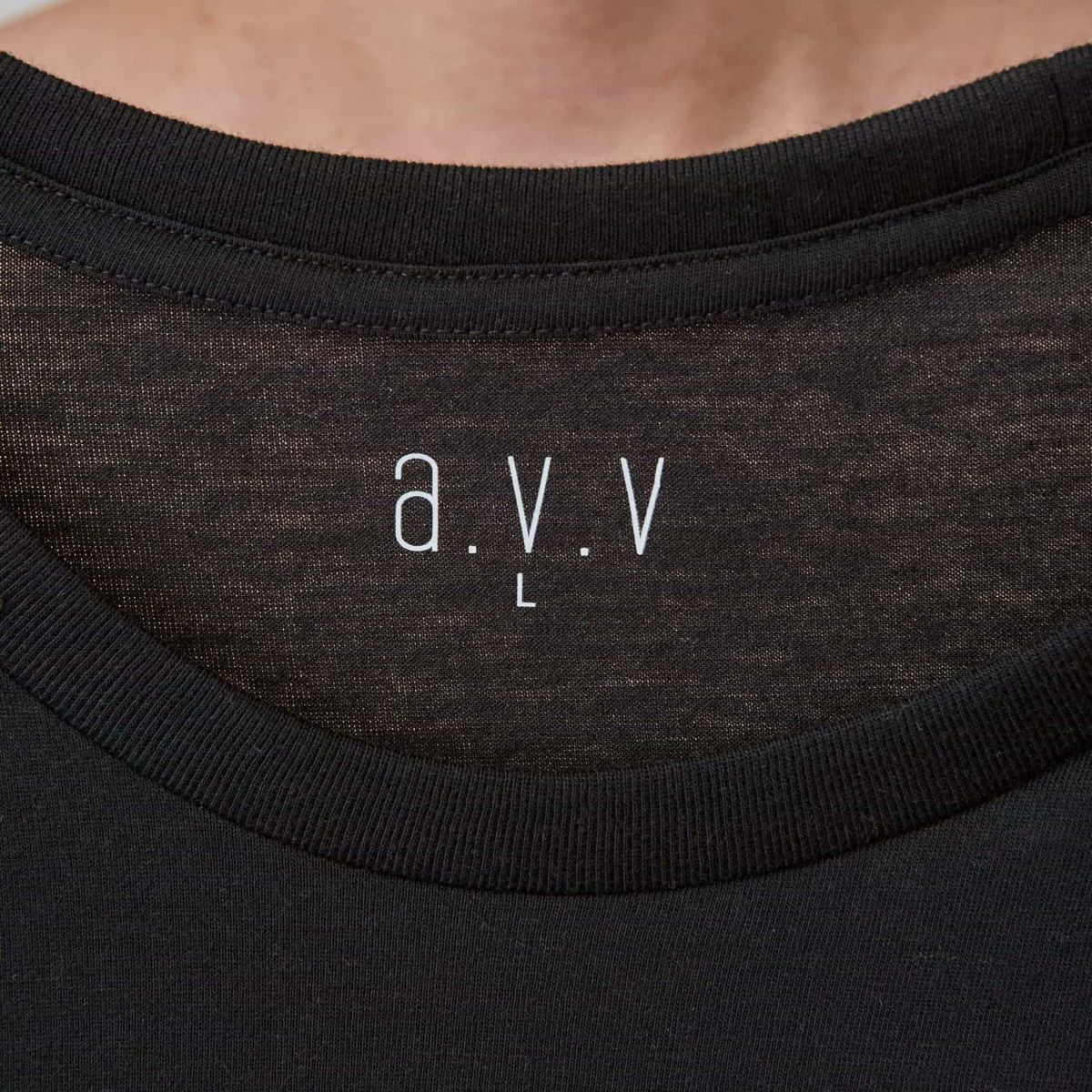 a.v.v 半袖丸首Ｔシャツ