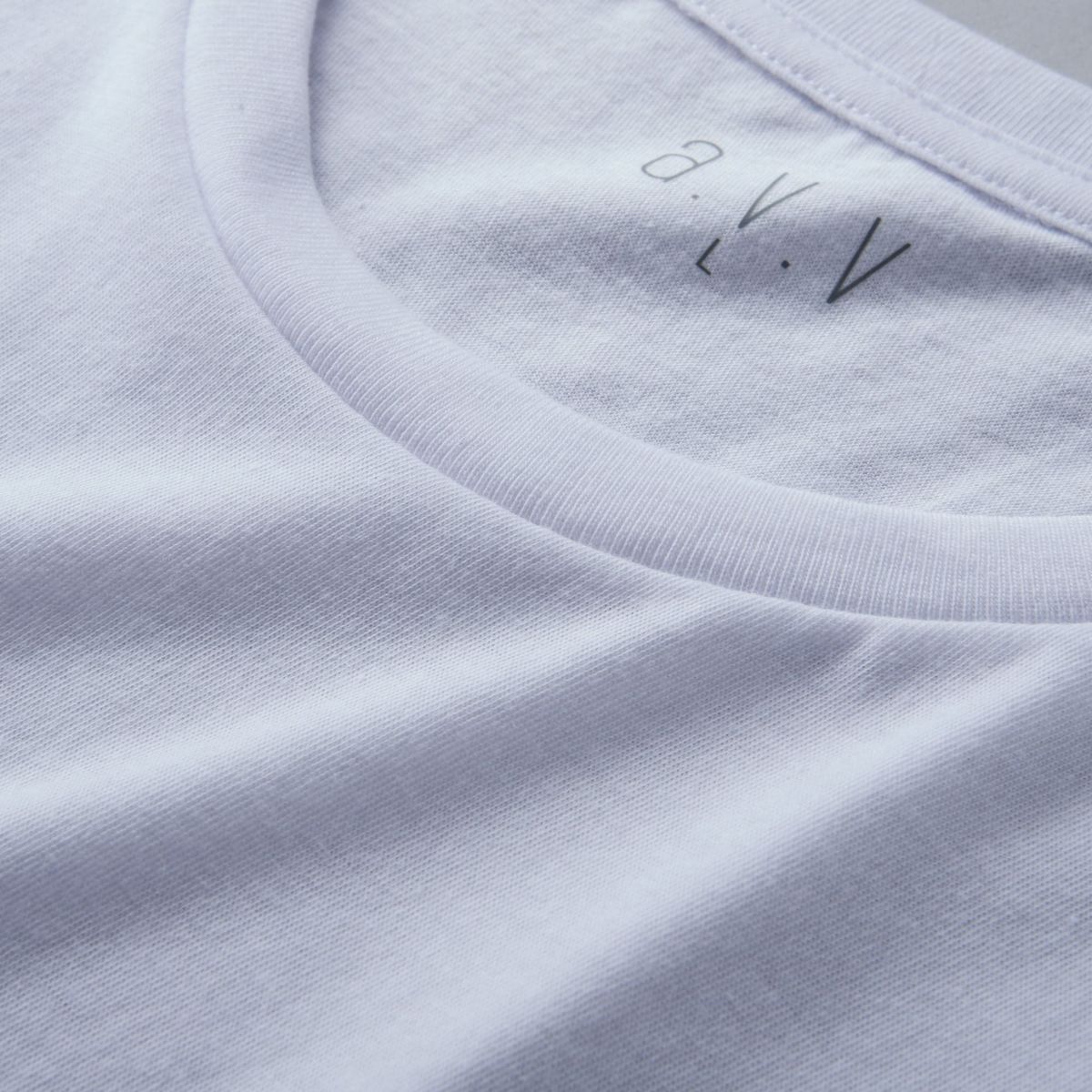 a.v.v 半袖丸首Ｔシャツ