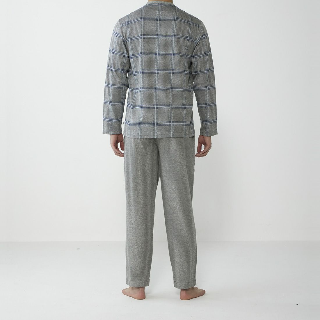 長袖クルーネックシャツ