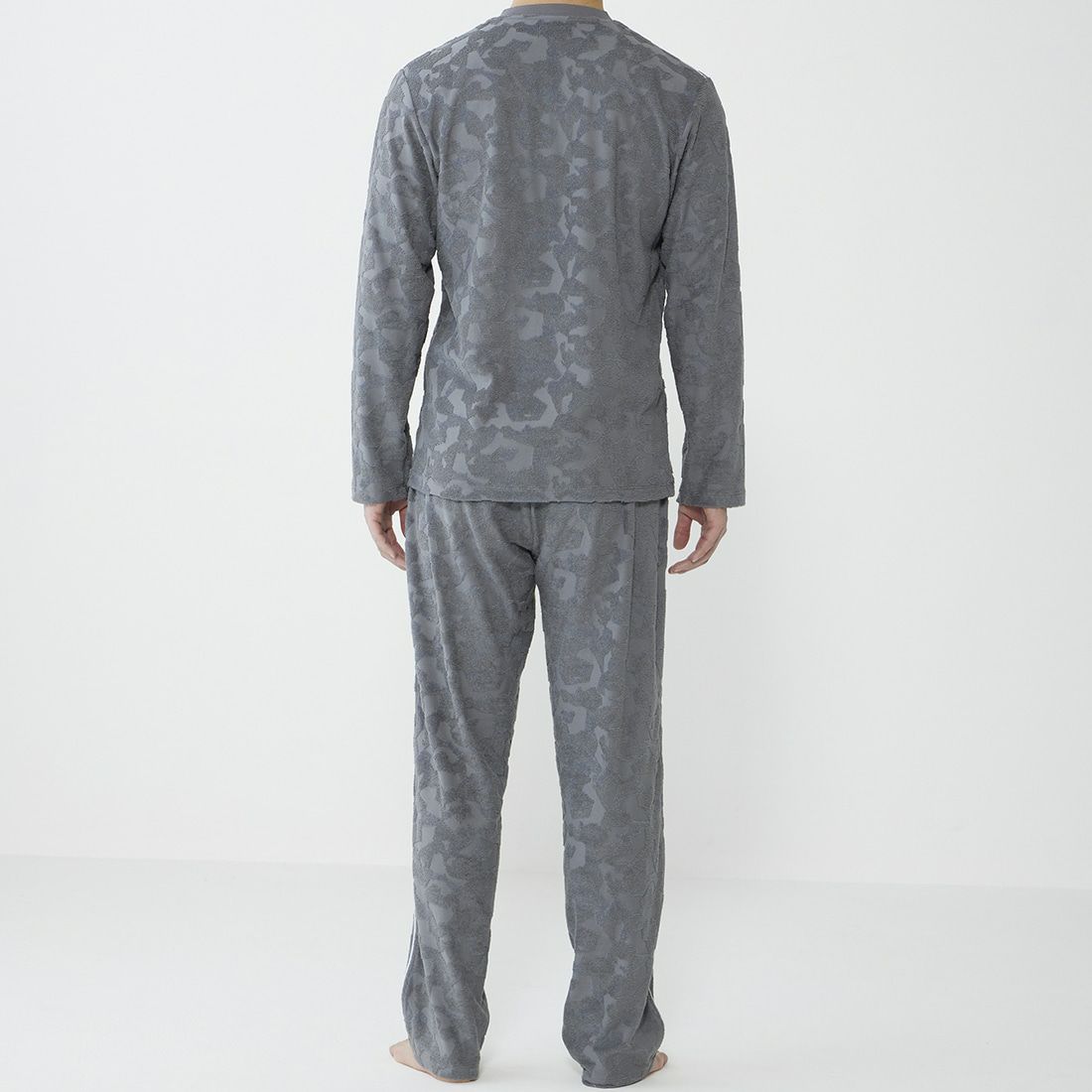 エポカ ウォモ 長袖Ｖネック