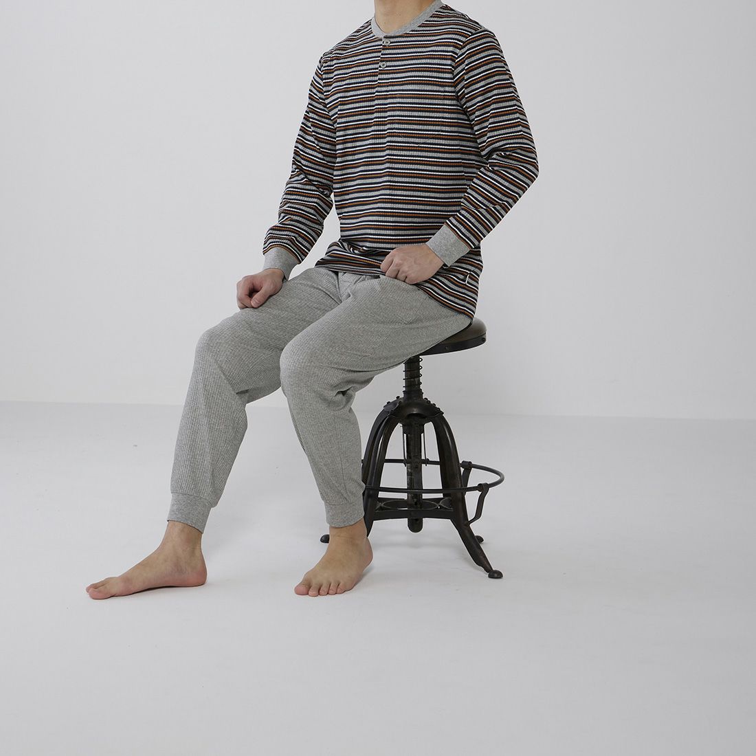 タケオキクチ　長袖ヘンリーネックパジャマ