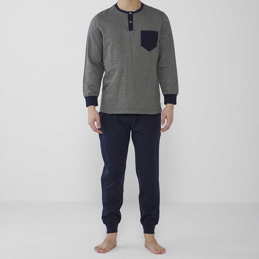 タケオキクチ　長袖ヘンリーネックパジャマ