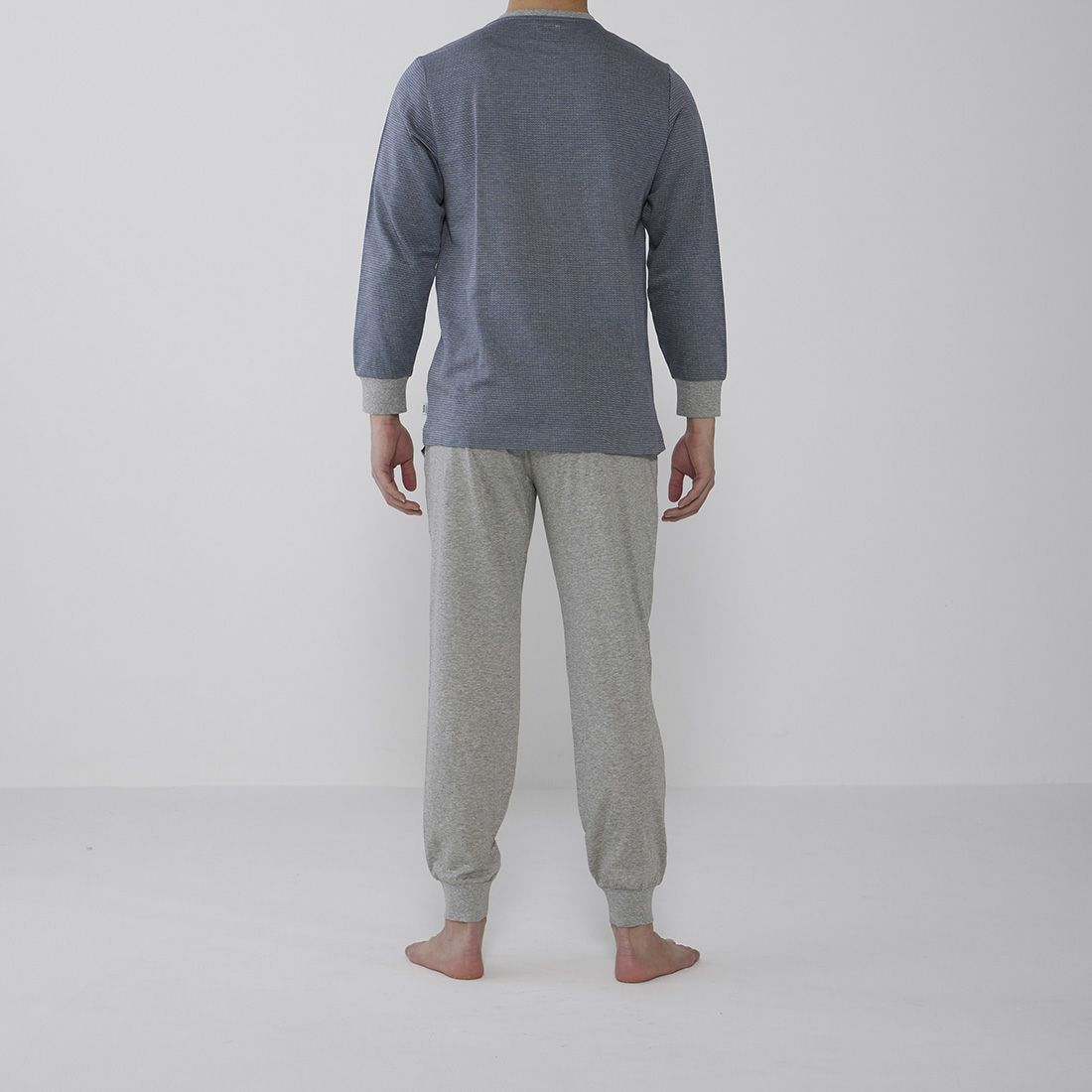 タケオキクチ　長袖ヘンリーネックパジャマ