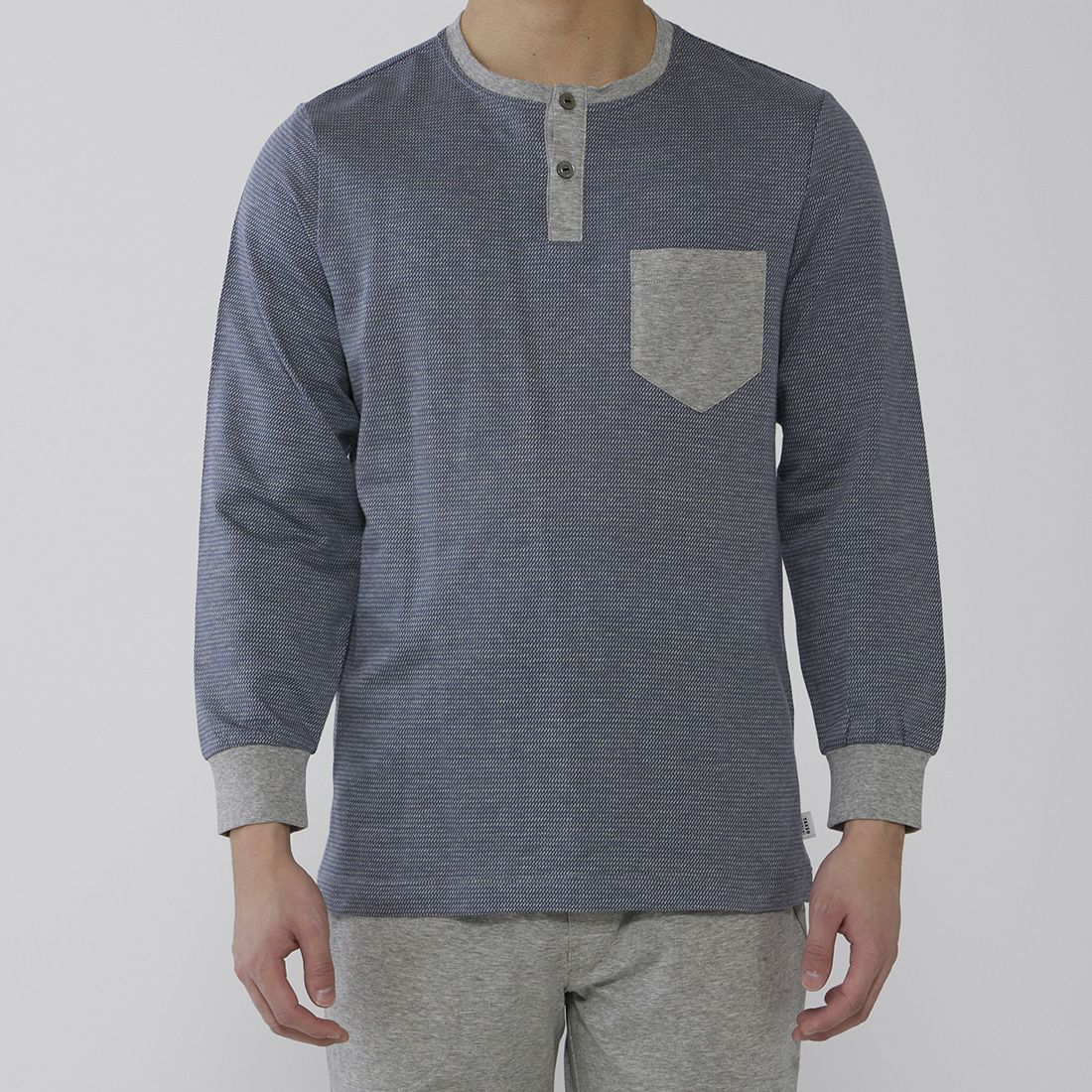 タケオキクチ　長袖ヘンリーネックパジャマ