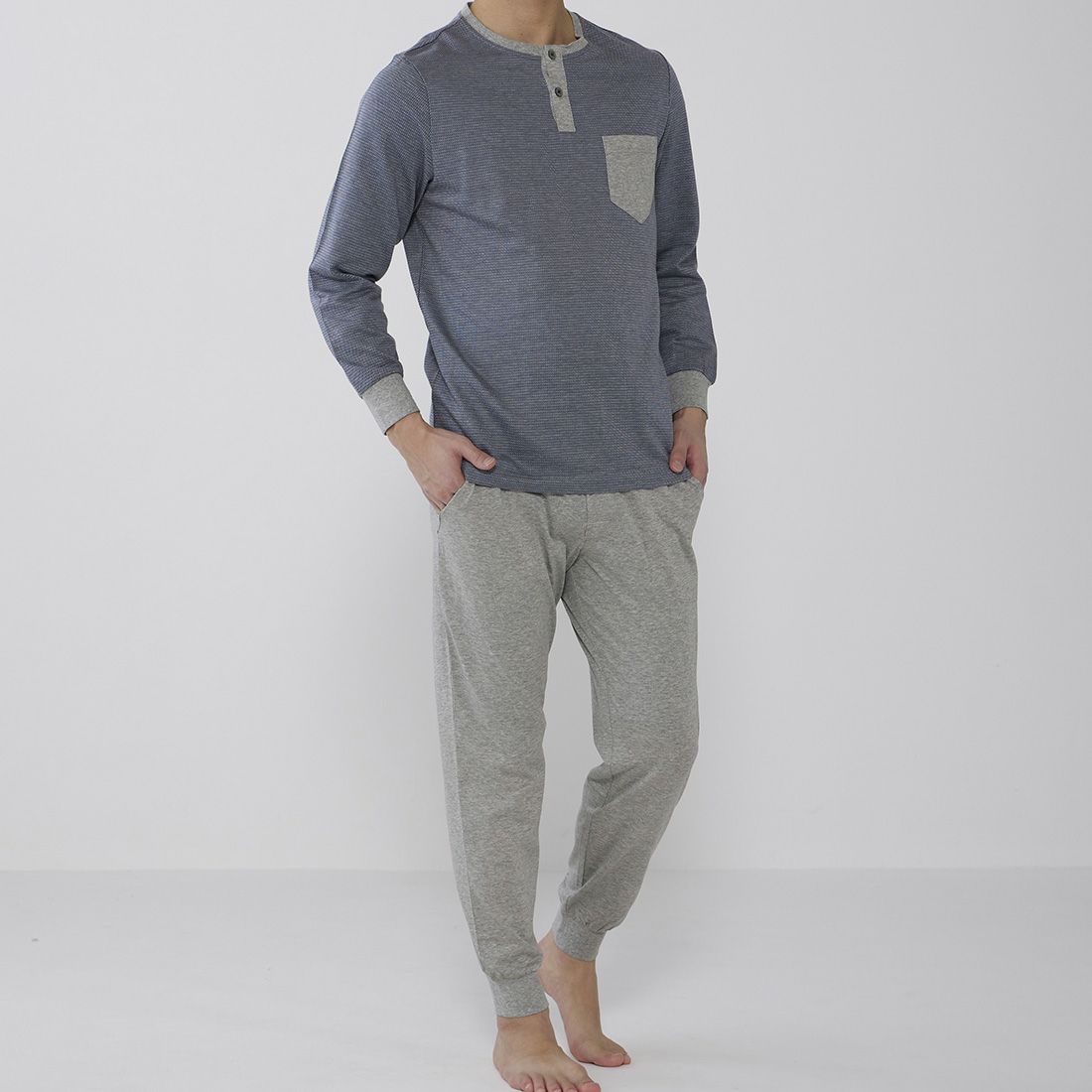 タケオキクチ　長袖ヘンリーネックパジャマ