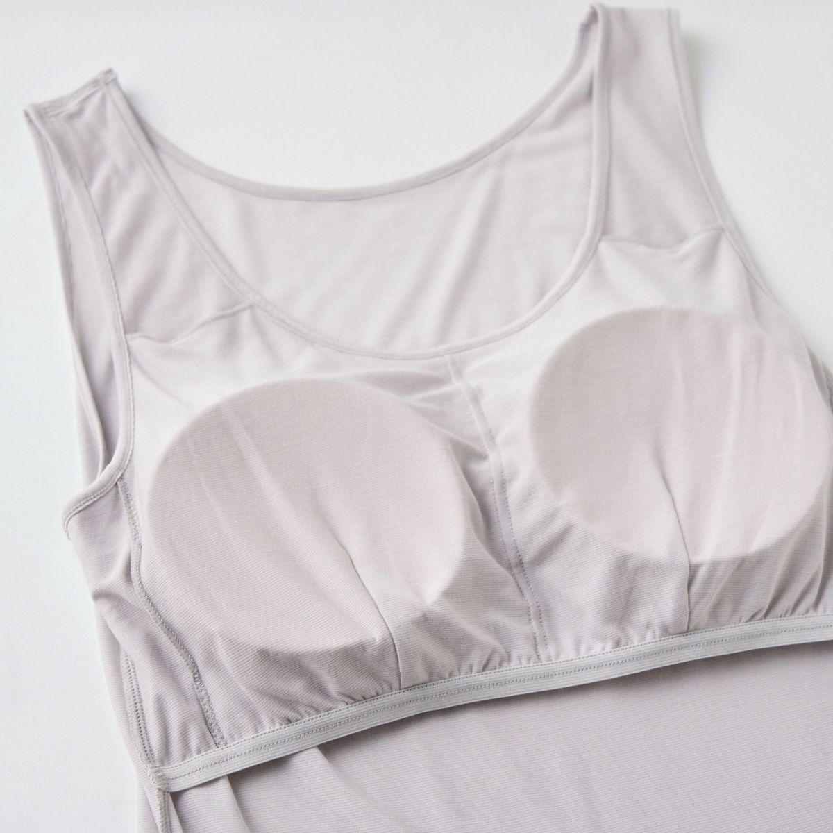 Saratto LAB. シルク入り放熱カップ付きタンクトッップ