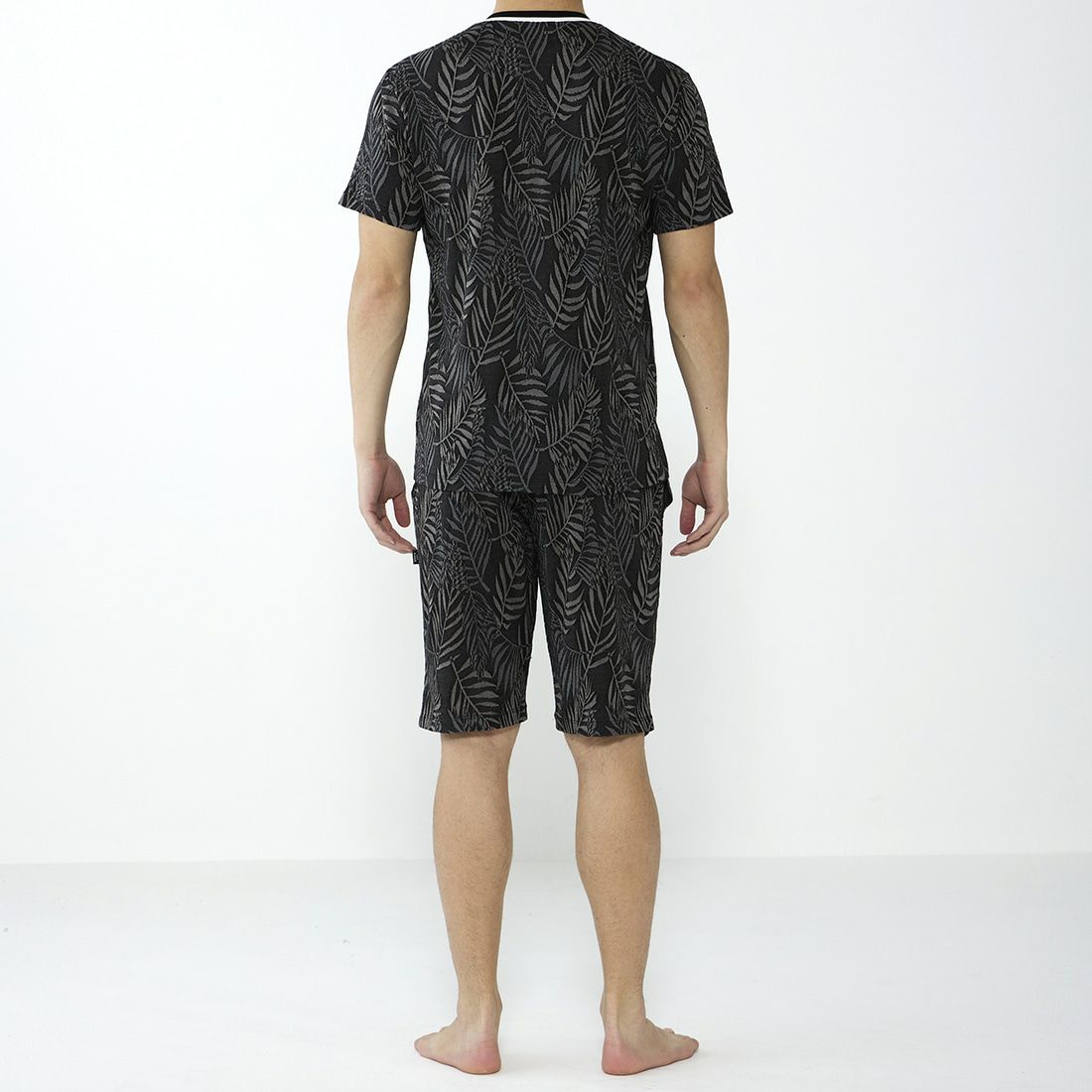 エポカ ウォモ 半袖Ｖネック