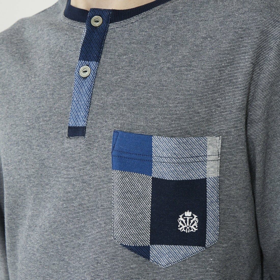 タケオキクチ 長袖ヘンリーネックシャツ