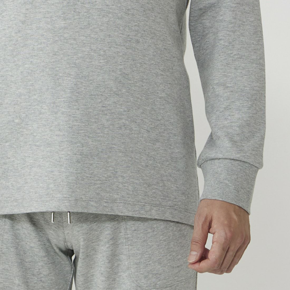 エポカ ウォモ 長袖クルーネック