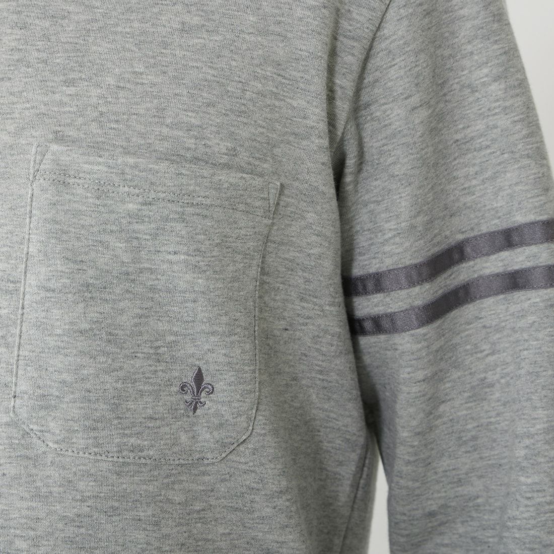 エポカ ウォモ 長袖クルーネック