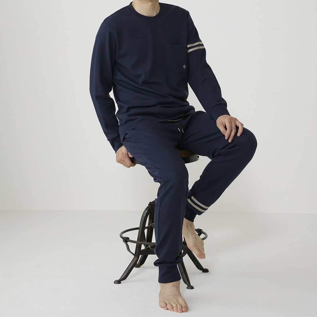 エポカ ウォモ 長袖クルーネック