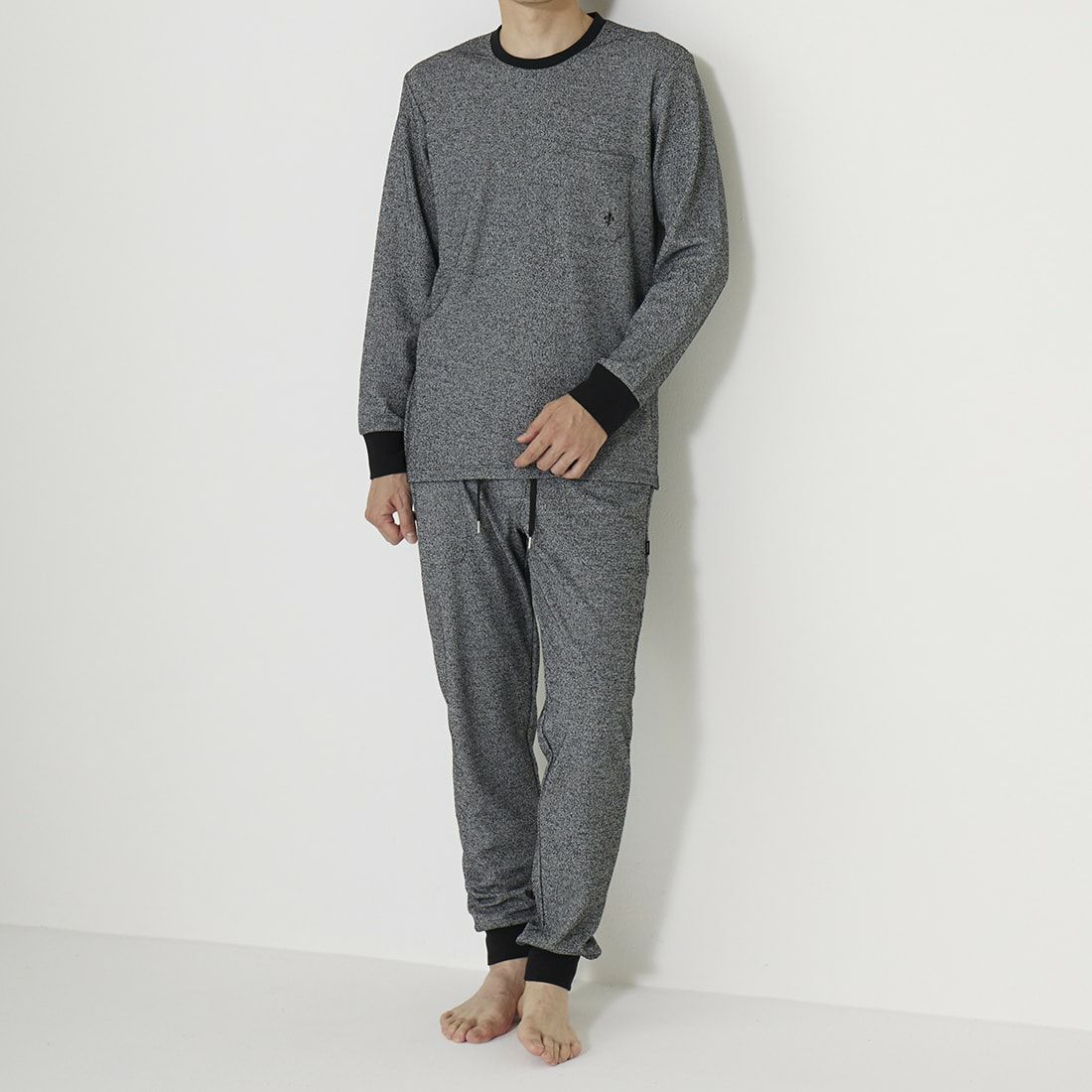 エポカ ウォモ 長袖クルーネック