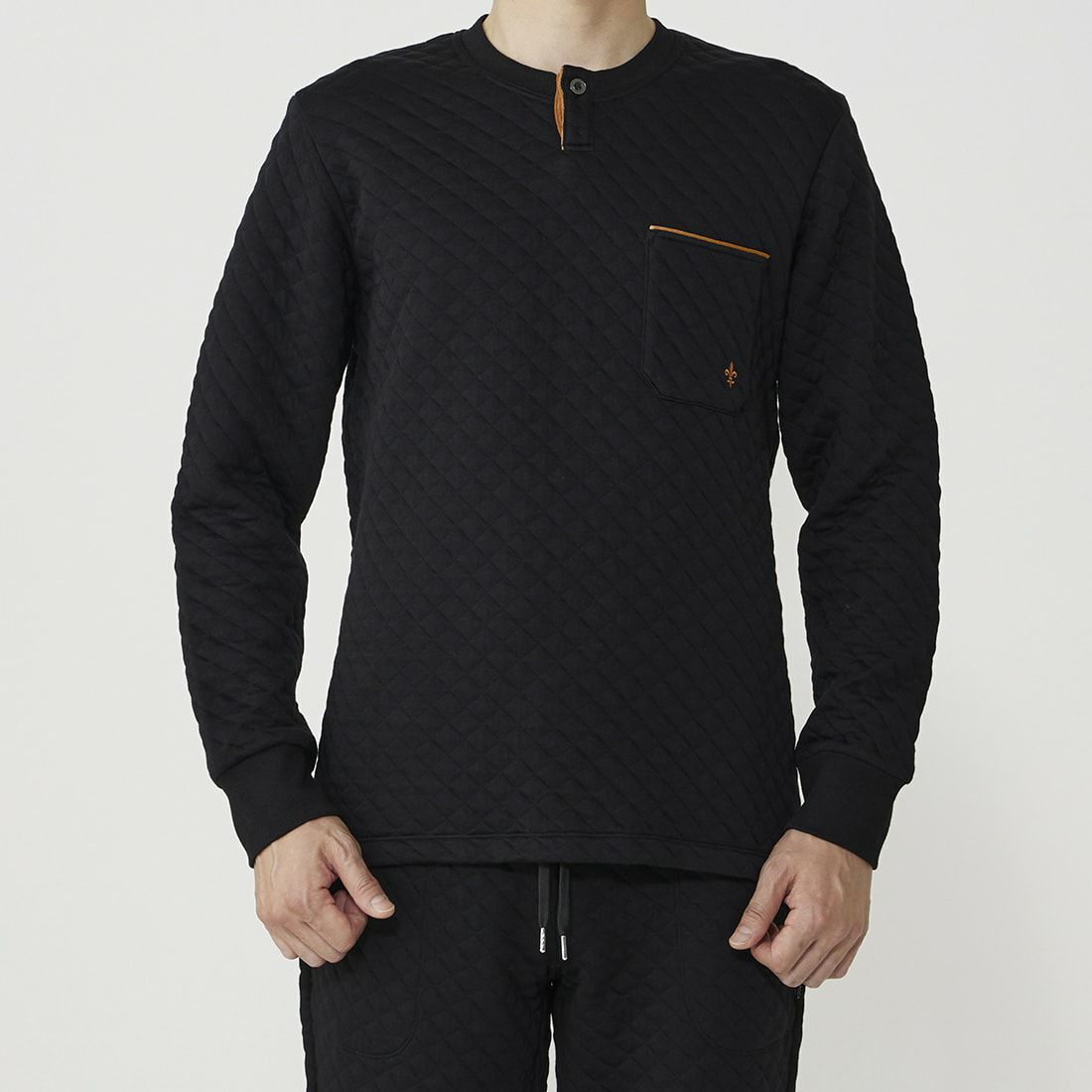 エポカ ウォモ 長袖ヘンリーネック