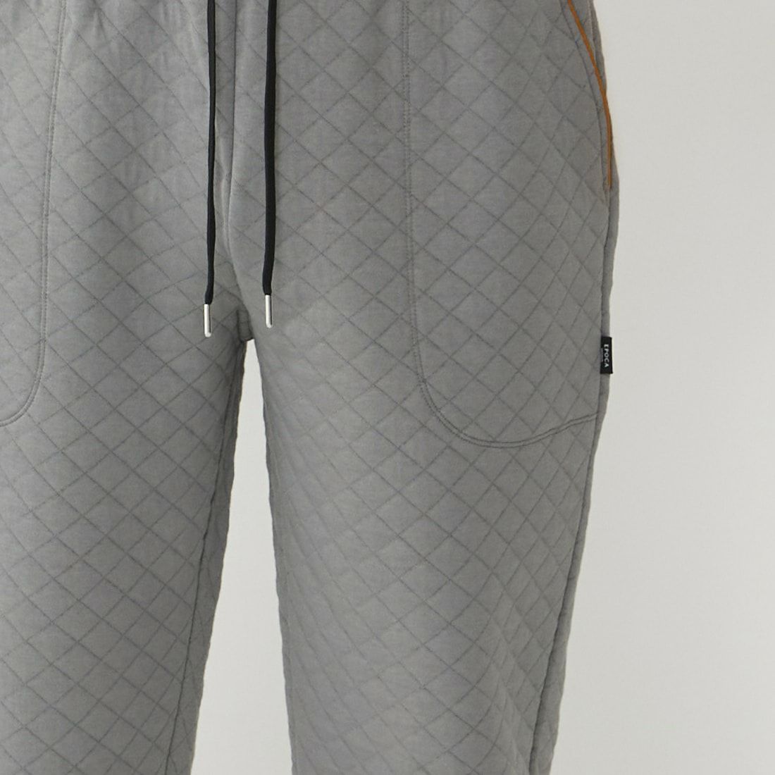 エポカ ウォモ 前閉ロングリブテーパードパンツ