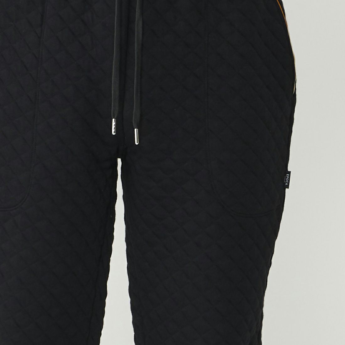 エポカ ウォモ 前閉ロングリブテーパードパンツ